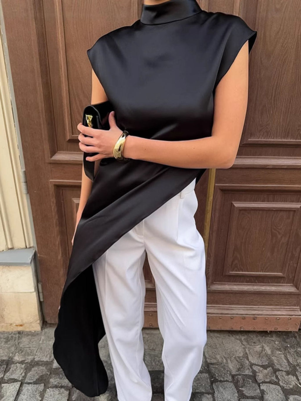 4ff0ee7c-faf0-4513-b4a3-e6e403aed24c-Max